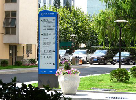 南丰哪些因素影响宣传栏的制作？